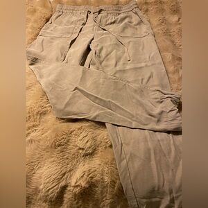 Tahari  Lightweight Casual Pants, size L